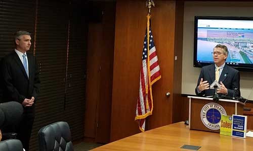 Mayor Winnecke talking
