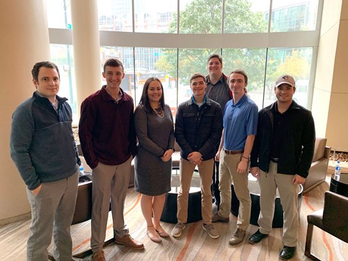 Seven USI students