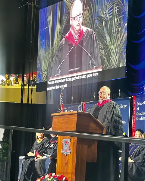 Tony Goodwin gives commencement address