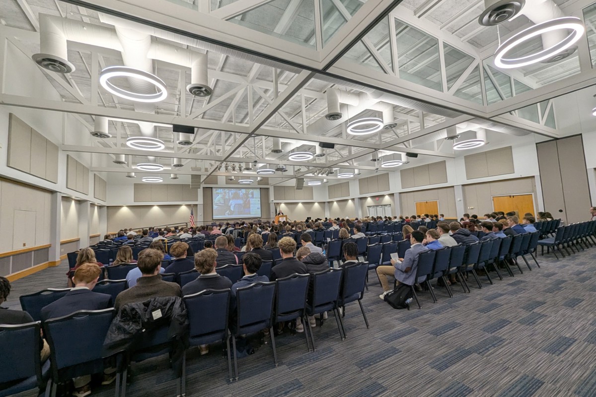 USI sees record-breaking number of students at High School Business Day 