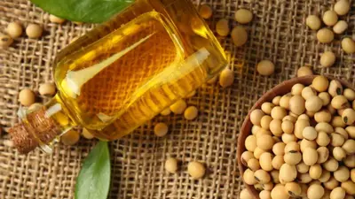Photo of a bottle of seed oil