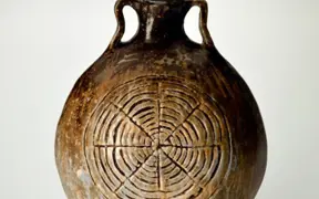 Jug, raku-fired clay, Hanna Arney
