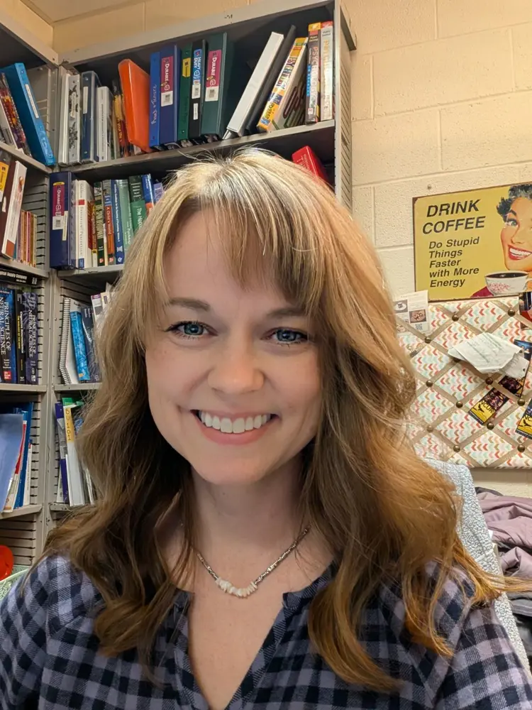 Casual portrait of USI psychology graduate Dr. Rachel Besing '09